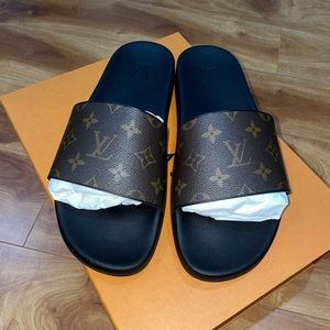 Louis vuitton waterfront mule